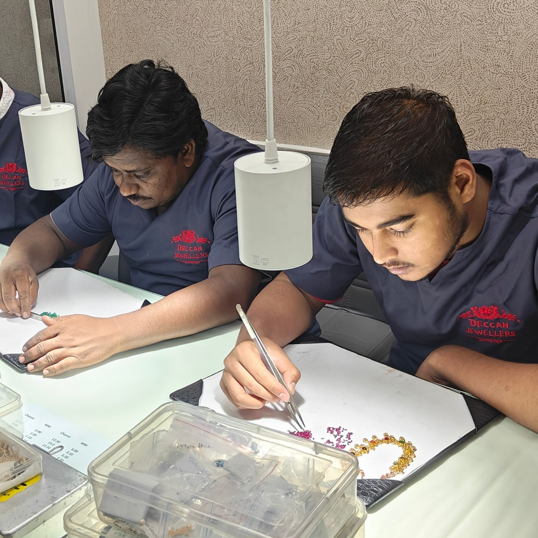 Craftsmen-Deccan-Jewellers